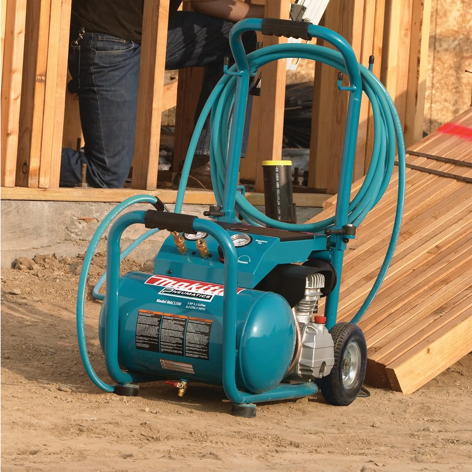 Makita (MAC5200-R) 3.0 HP* Big Bore™ Air Compressor (Factory Reconditioned)